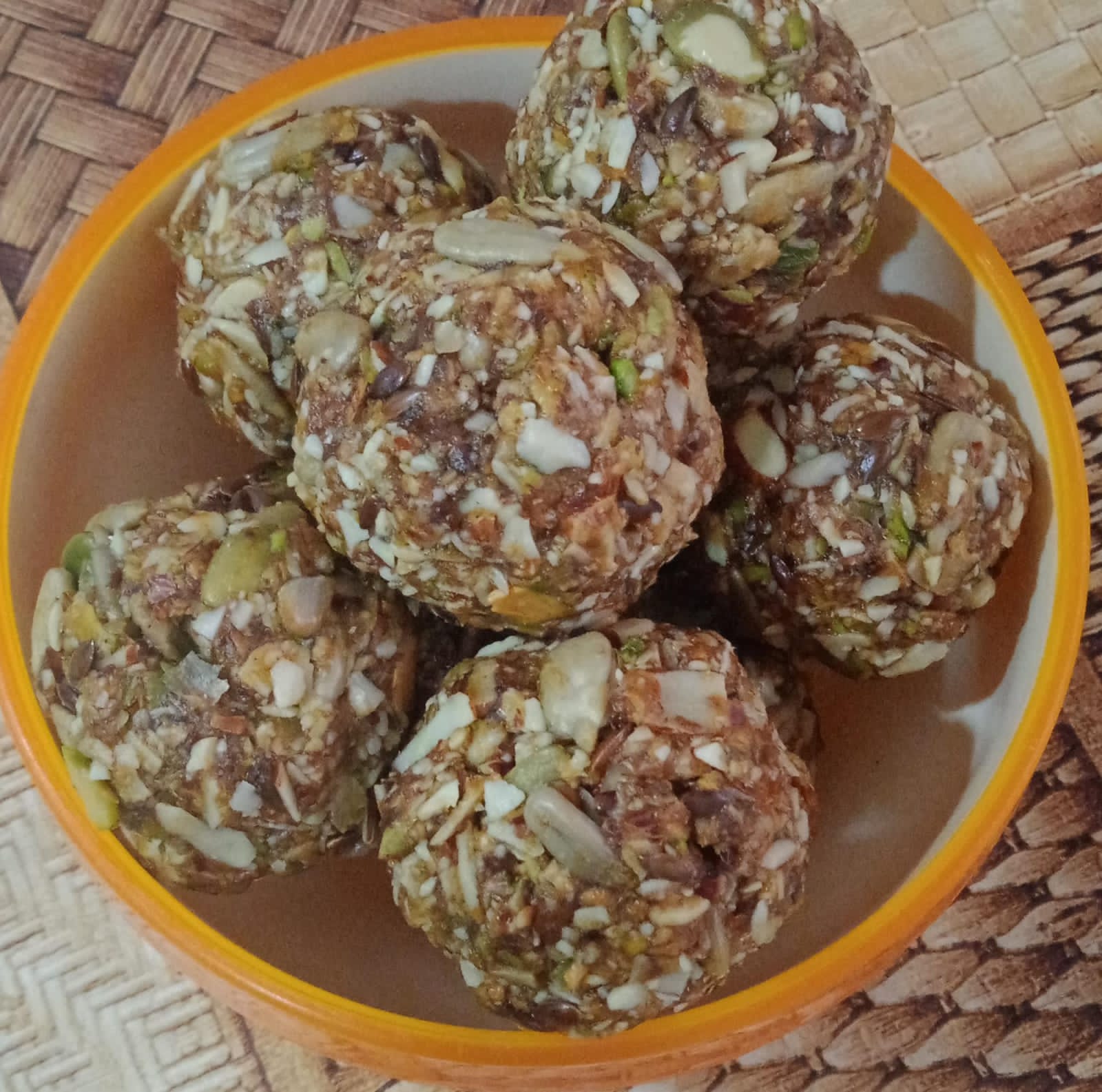 Dry Fruit Laddu